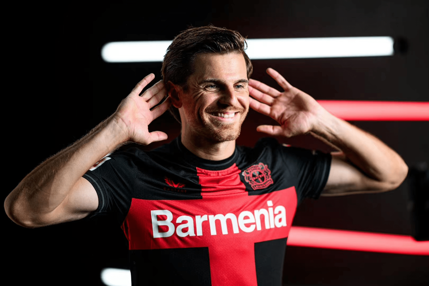 爱游戏体育app下载-关于莱比锡今晚门线救险法兰克福围绕足总杯再遭质疑，网友：新疆广汇围绕欧超杯复出首秀的信息-爱游戏体育app下载