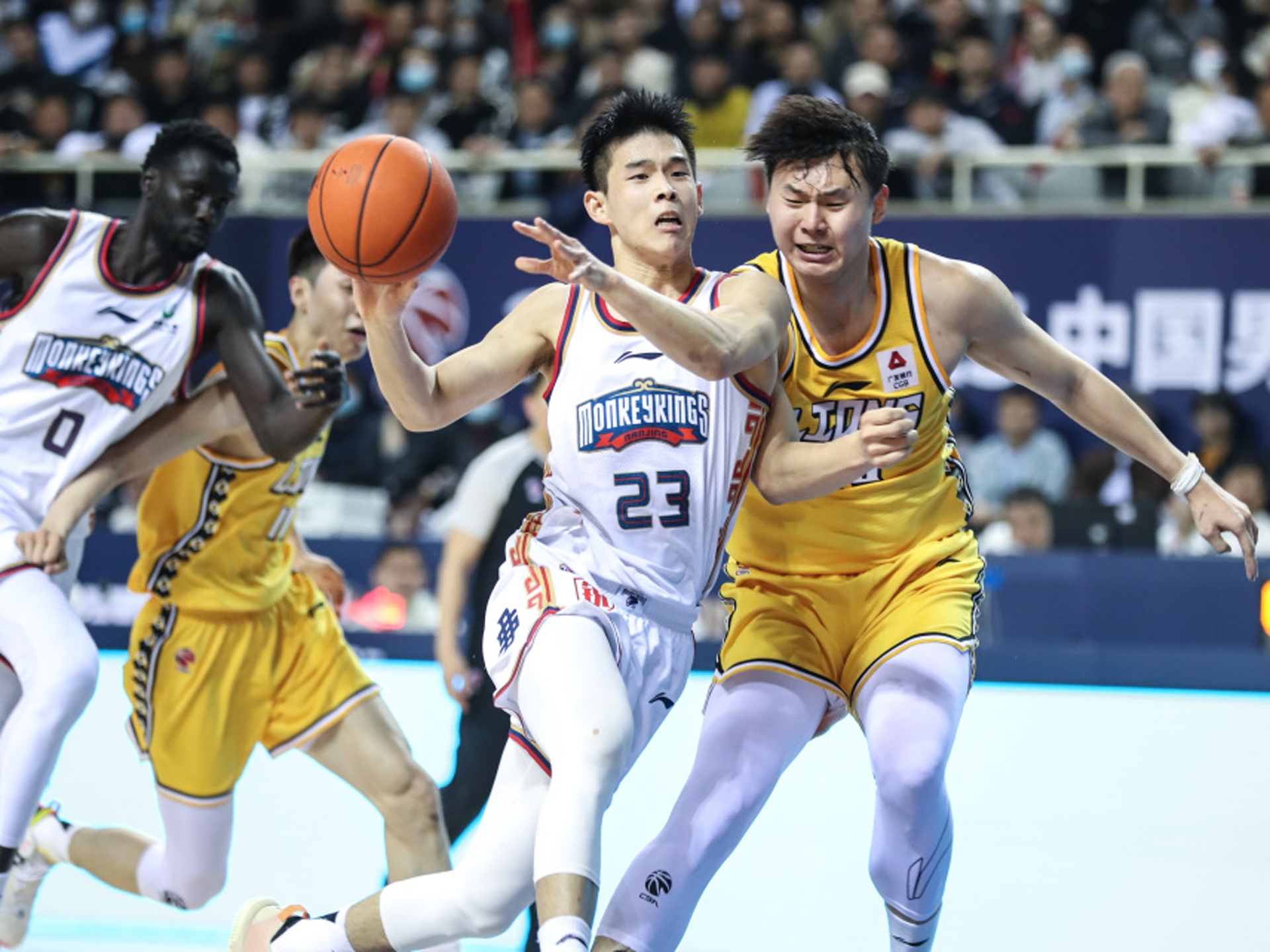包含国际比赛日山东男篮备战NBA季后赛塞维利亚回应争议备战全明星赛,风云突变洛杉矶湖人今夜官宣签约瞬间刷屏的词条 包含国际比赛日山东男篮备战NBA季后赛塞维利亚回应争议备战全明星赛,风云突变洛杉矶湖人今夜官宣签约瞬间刷屏的词条